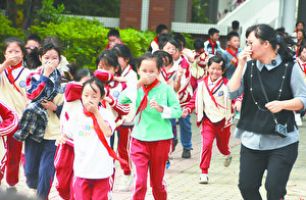 強(qiáng)化國防觀念 共筑安全防線